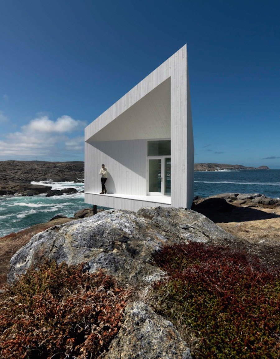 Architectural-Artists-Studios-on-Fogo-Islands9