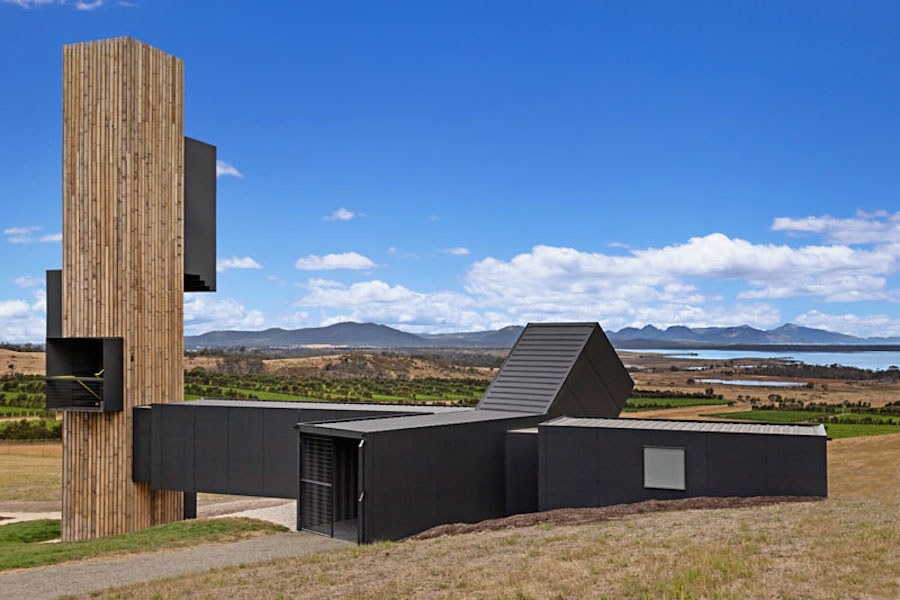 Architectural-Lookout-Tower-for-an-Australian-Vineyard3