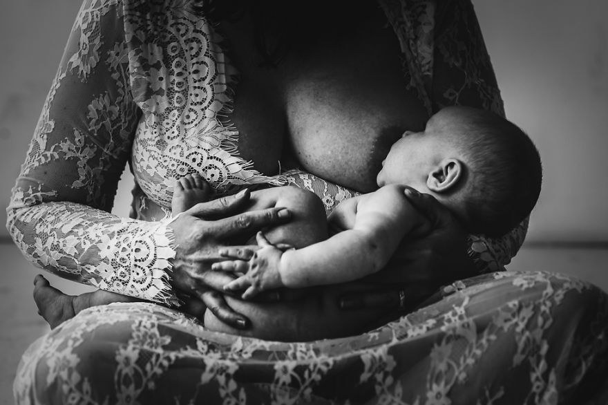 Breastfeeding-Stories-Moments-of-Motherhood-572b6d297cc00__880