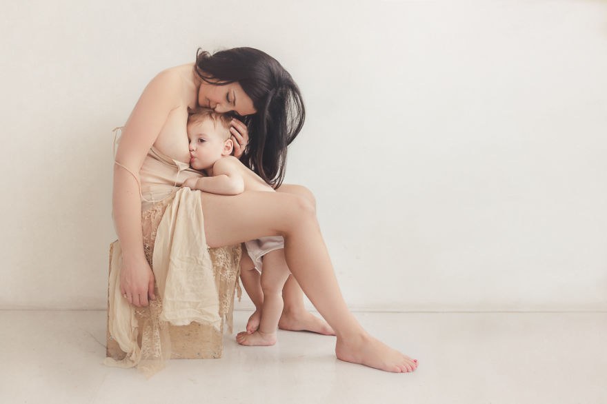 Breastfeeding-Stories-Moments-of-Motherhood-572b6ec91ae6d__880