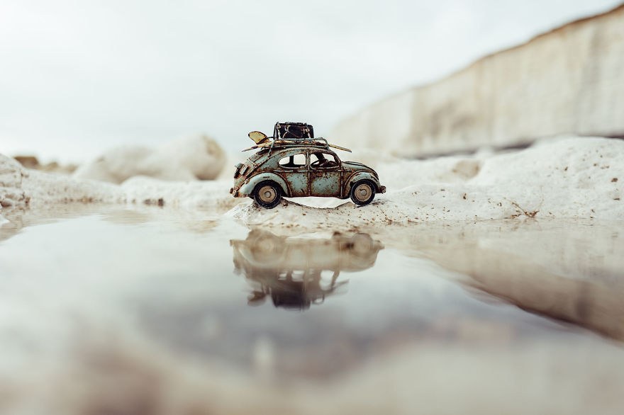 Exploring-this-big-wild-world-with-my-little-cars-573c18d5a7b53__880