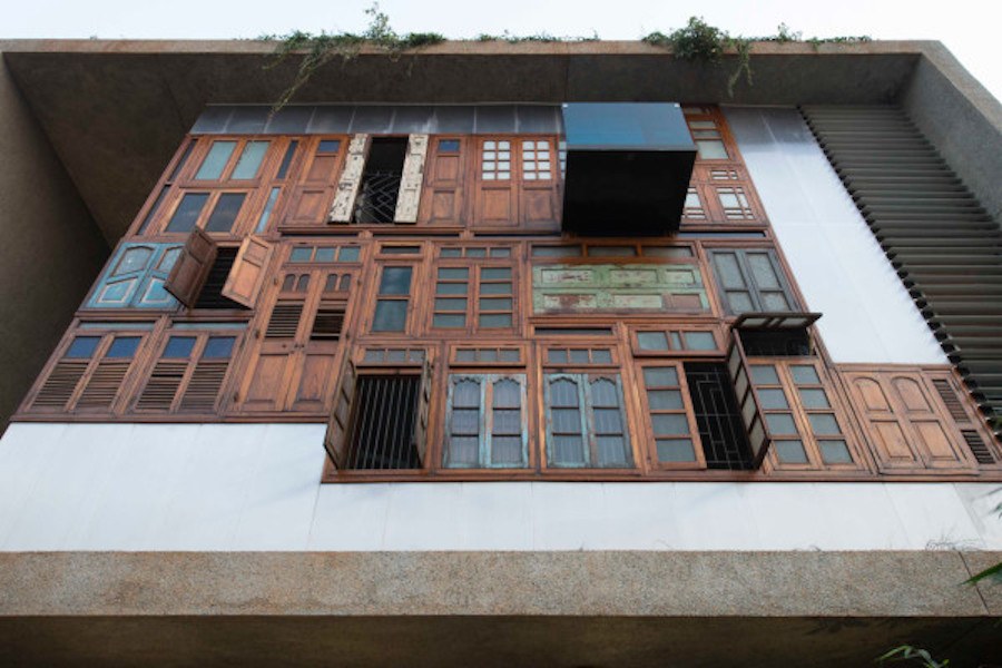 High-Standard-House-Built-with-Recycled-Materials-in-Mumbai2