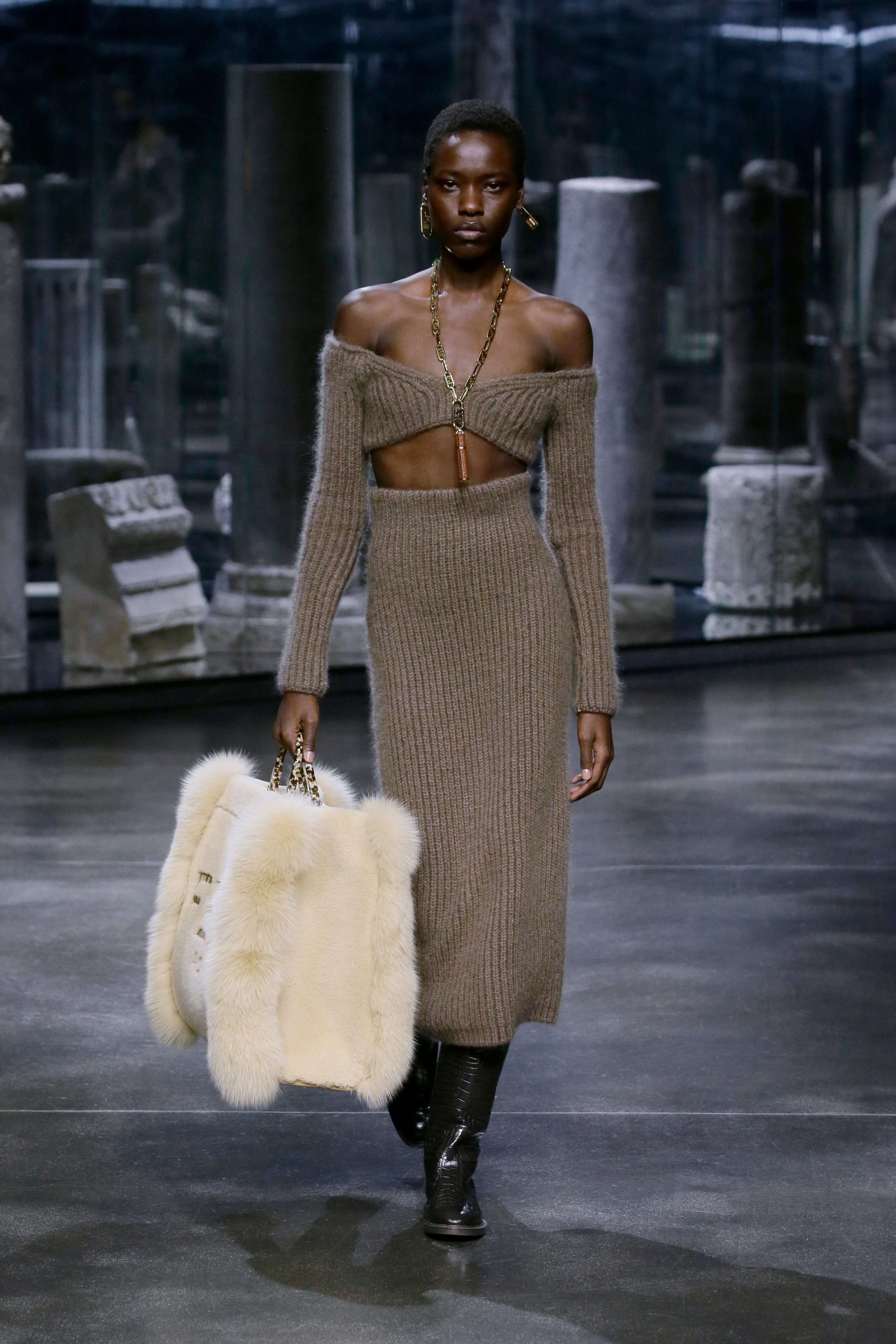 00040 Fendi Fall 21