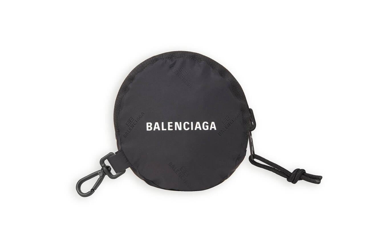 https hypebeast.com image 2021 05 balenciaga expandable grocery bag release info 6