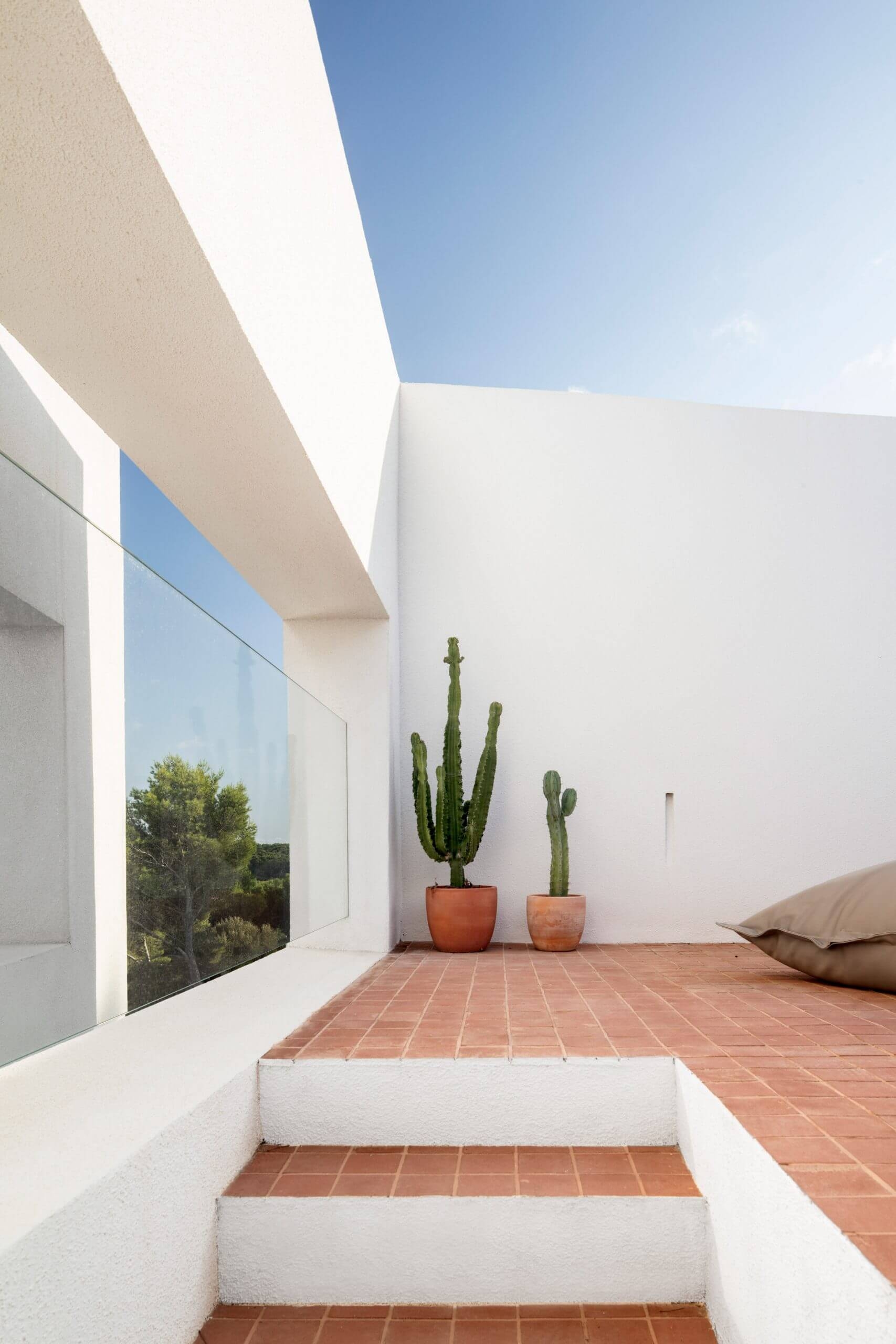 nomo studio curved house menorca spain architecture residential dezeen 2364 col 13 scaled 1