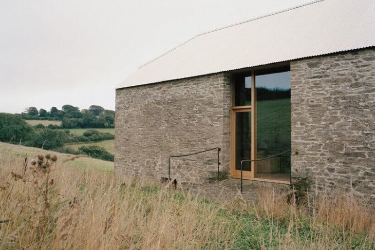 redhill barn by type designboom 09