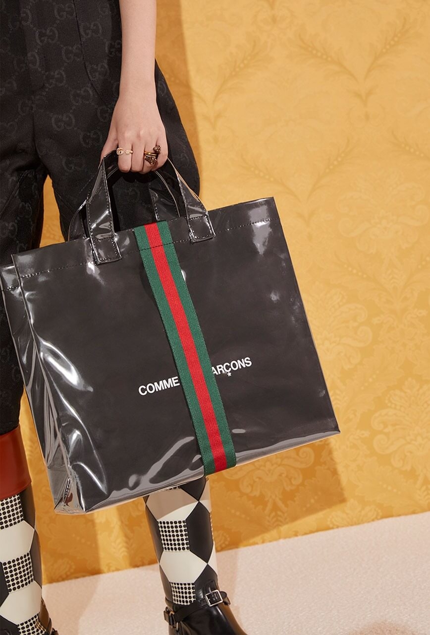 https hypebeast.com image 2021 10 Gucci x Comme Des Garçons New Tote 1