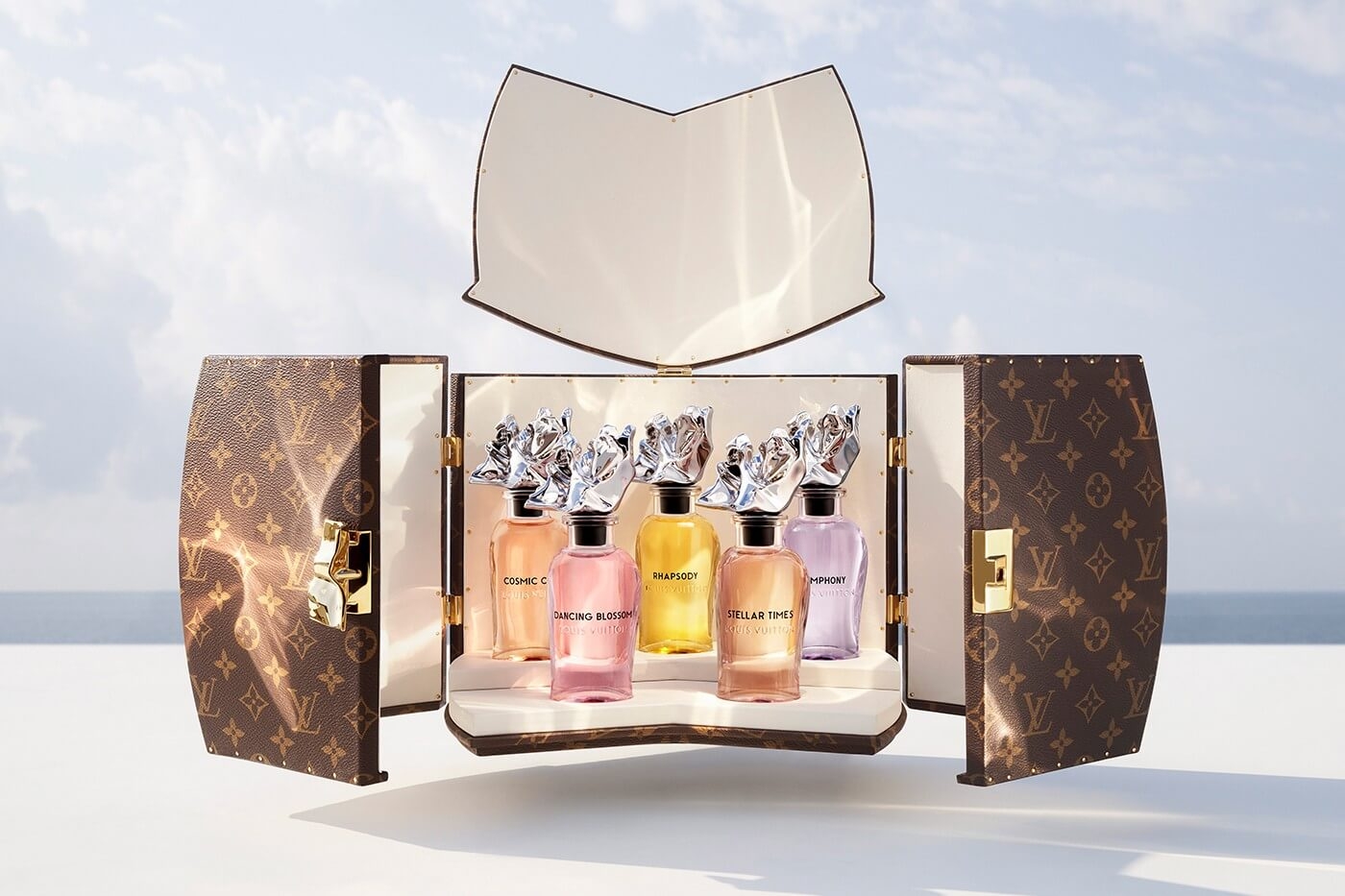 https hypebeast.com image 2021 10 louis vuitton les extraits fragrance collection frank gehry announcement 001