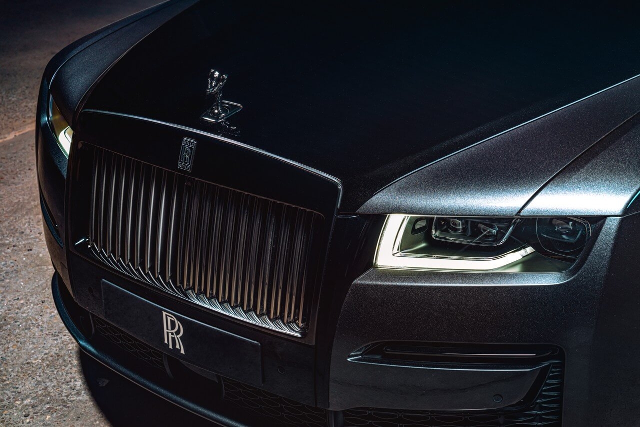 https hypebeast.com image 2021 10 rolls royce black badge ghost v12 tuned rr first official look 5