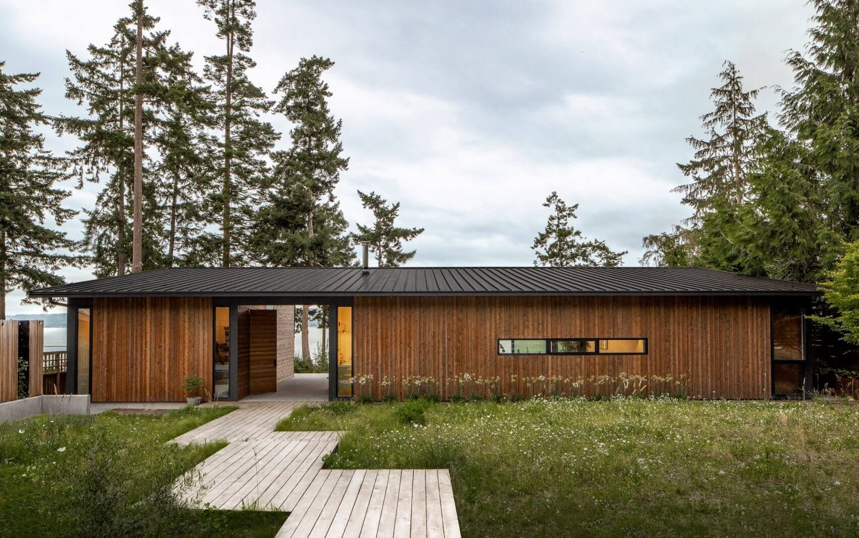whidbey dogtrot house washington shed usa architecture dezeen 2364 col 15 1704x1068 1