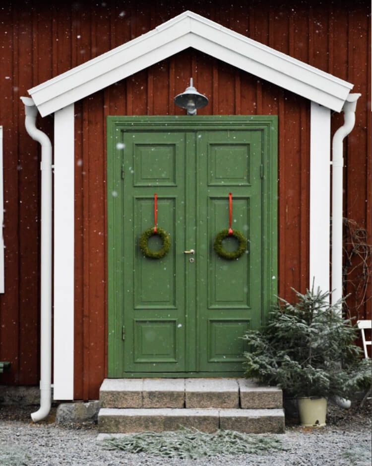 Traditional Swedish Home Christmas 17