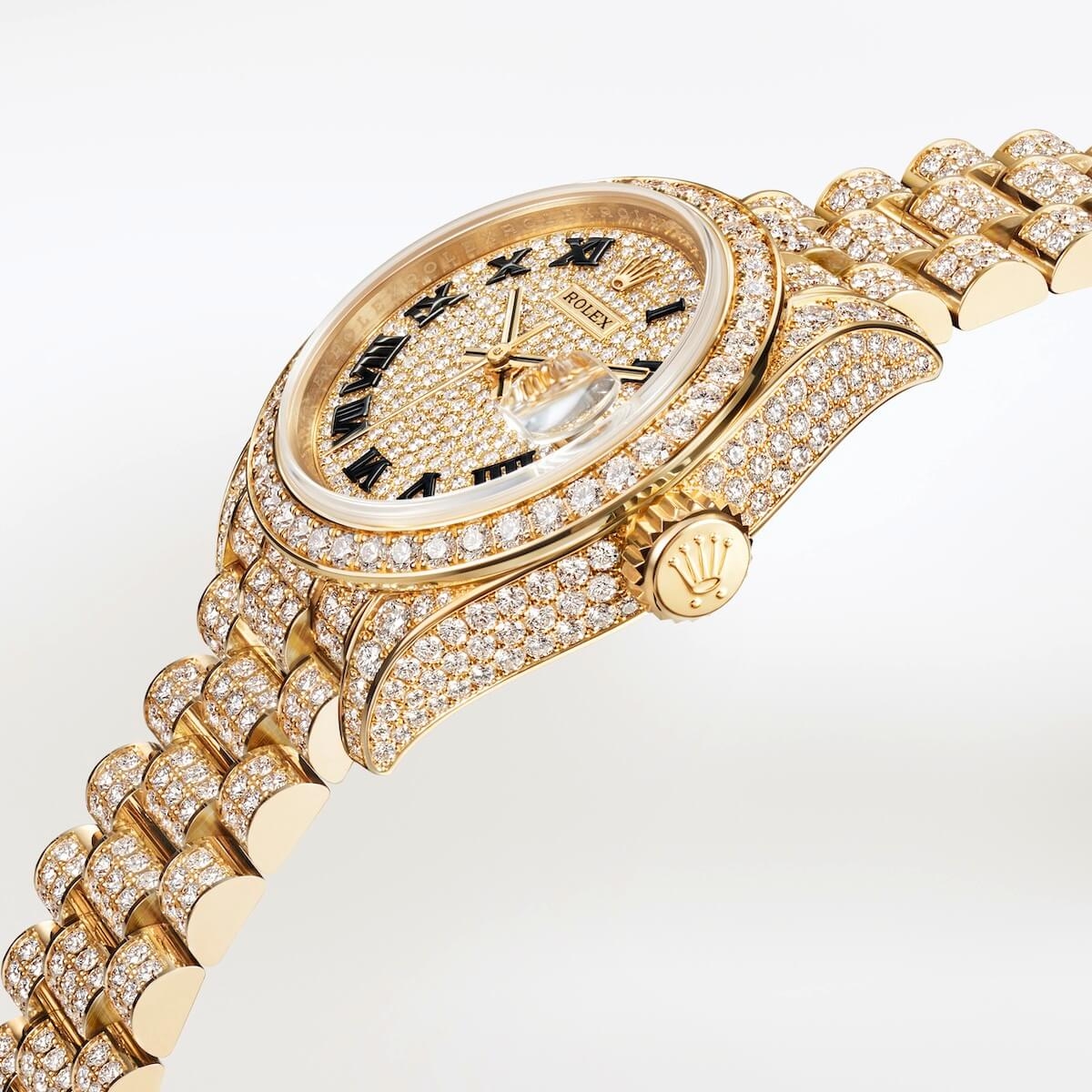 Oyster Perpetual Lady Datejust in 18 ct yellow gold with a diamond paved dial and a diamond set President bracelet 4