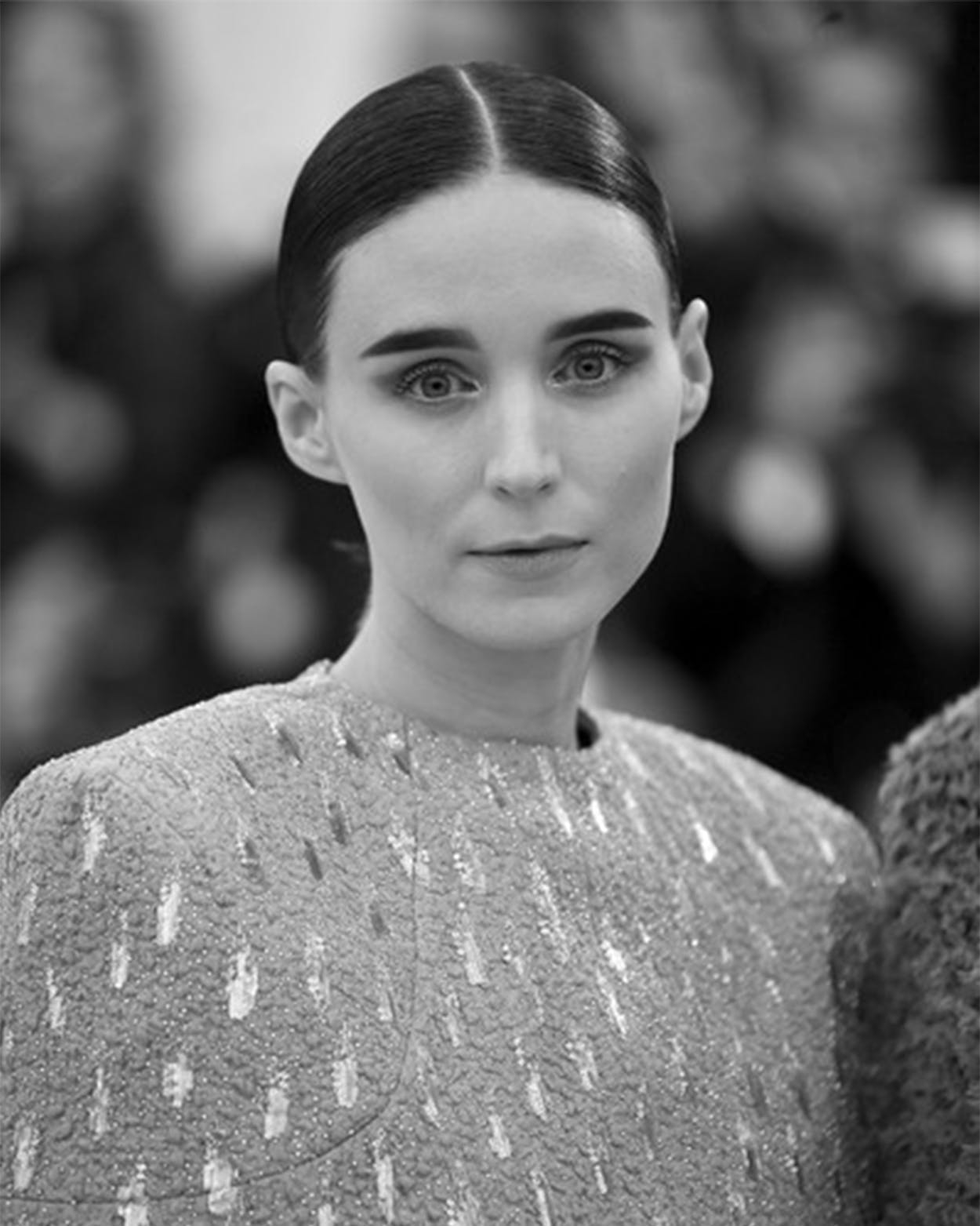 1642865955 1642798729 l officiel mexico rooney mara