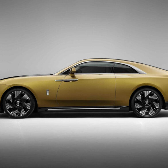 3 spectre unveiled oco the first fully electric rolls royce profile 1