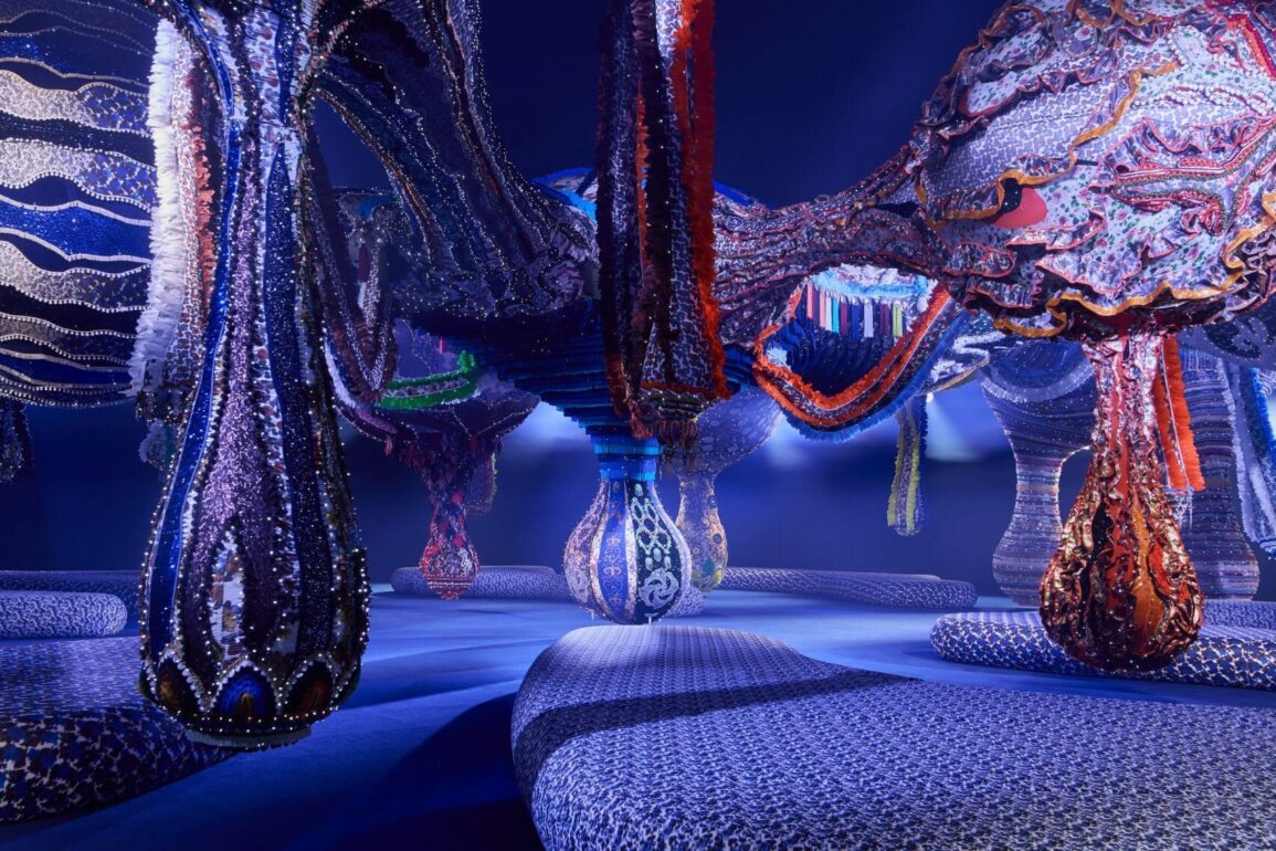 dior joana vasconcelos paris fashion week catwalk installation dezeen 2364 col 0 1 1704x1136 1