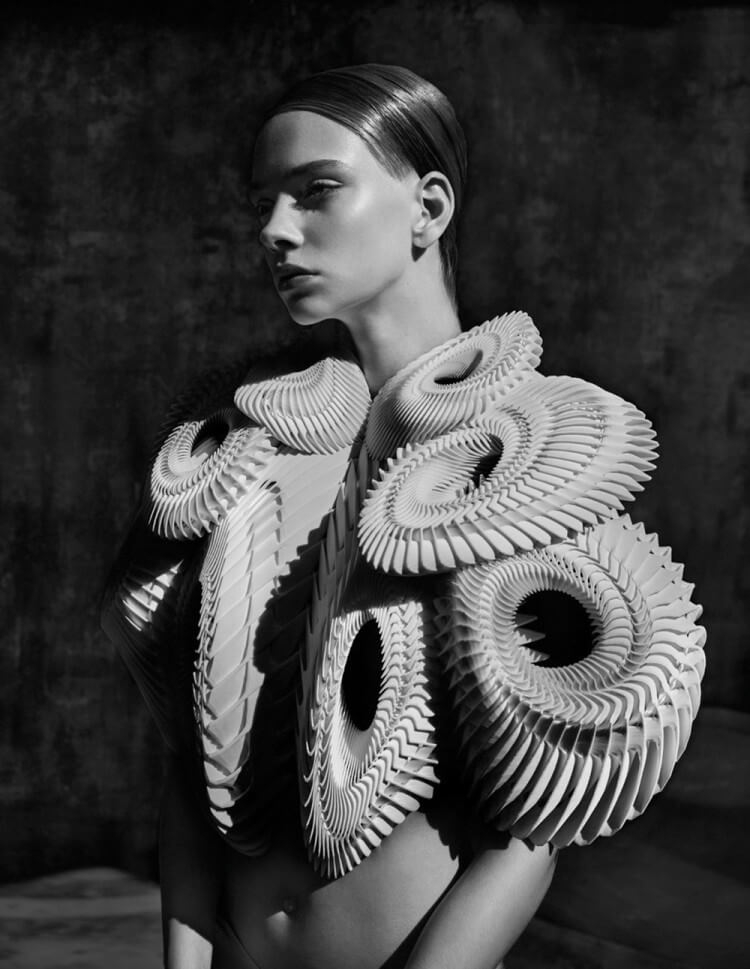 Iris Van Herpen. Sculpting the Senses