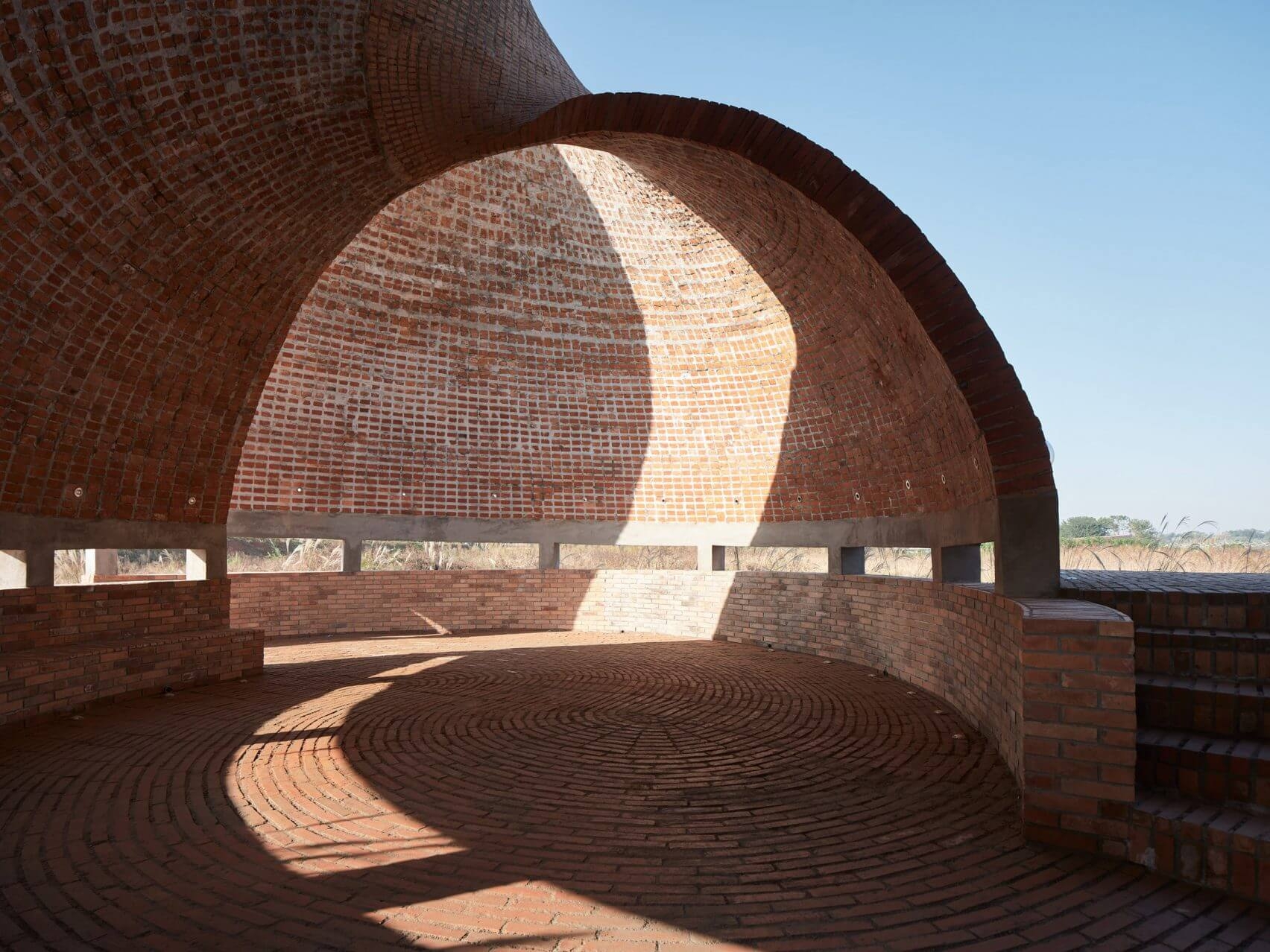 twisted brick shell library HCCH studio china dezeen 2364 col 11 1704x1278 (1)