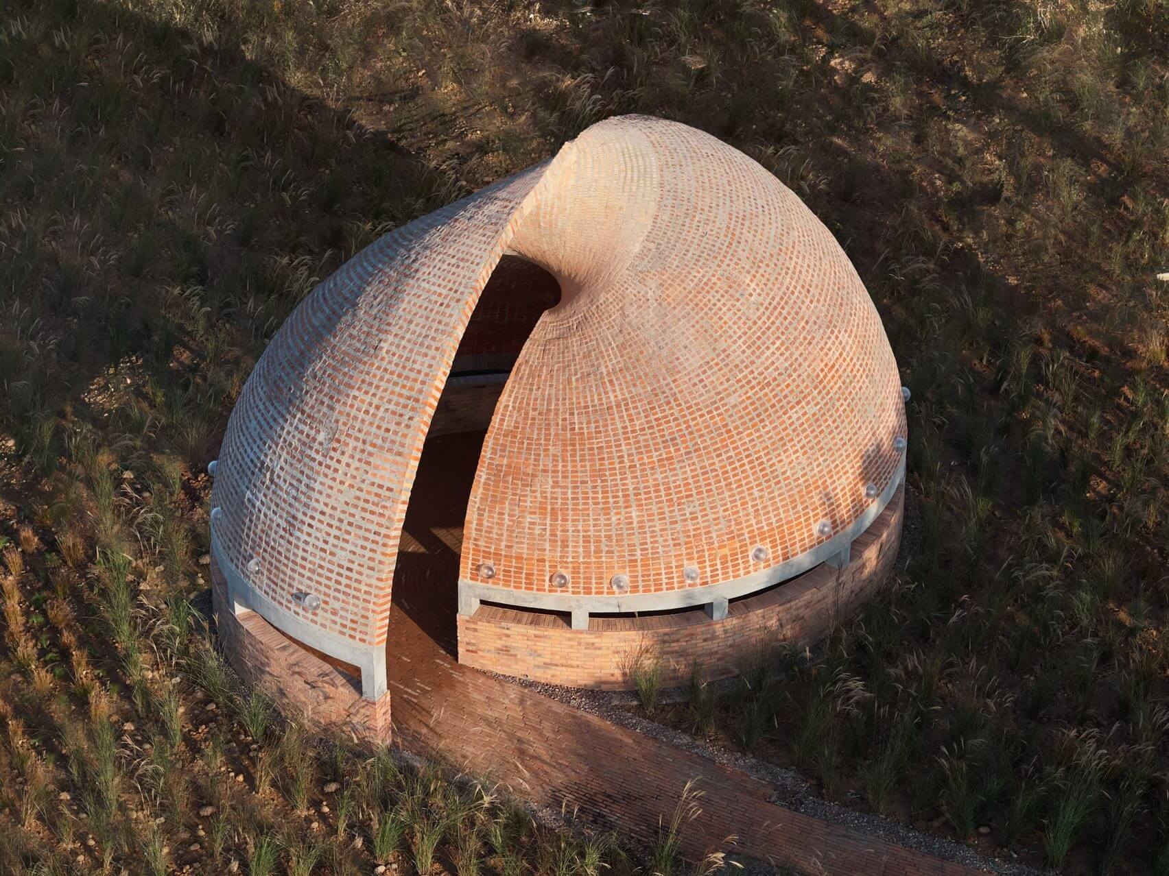 twisted brick shell library HCCH studio china dezeen 2364 col 19 1704x1278 (1)