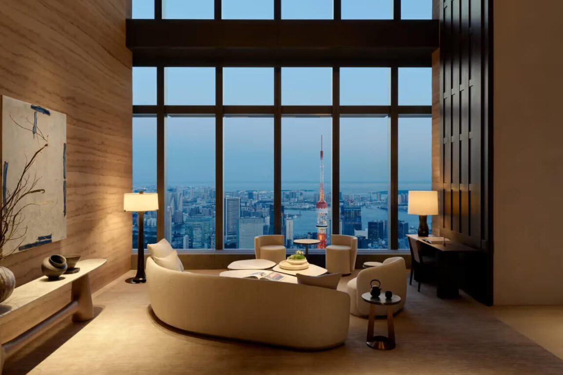 https hypebeast.com image 2024 07 04 aman residences tokyo luxury interiors look inside yabu pushelberg design 006 (1)