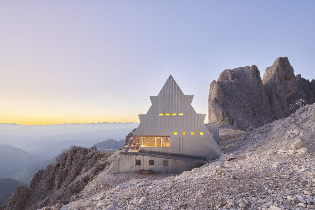 Santnerpass Hütte 01 1024x683 (1)