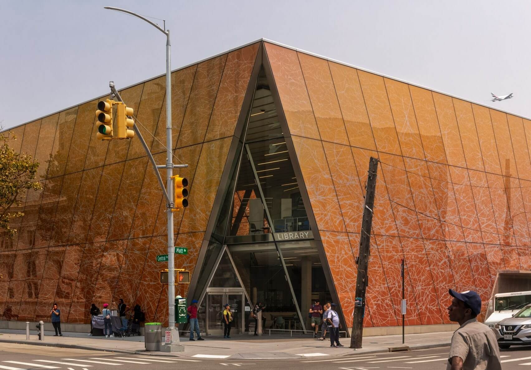 far rockaway library new york snohetta dezeen 2364 col 10 1704x1188 (1)